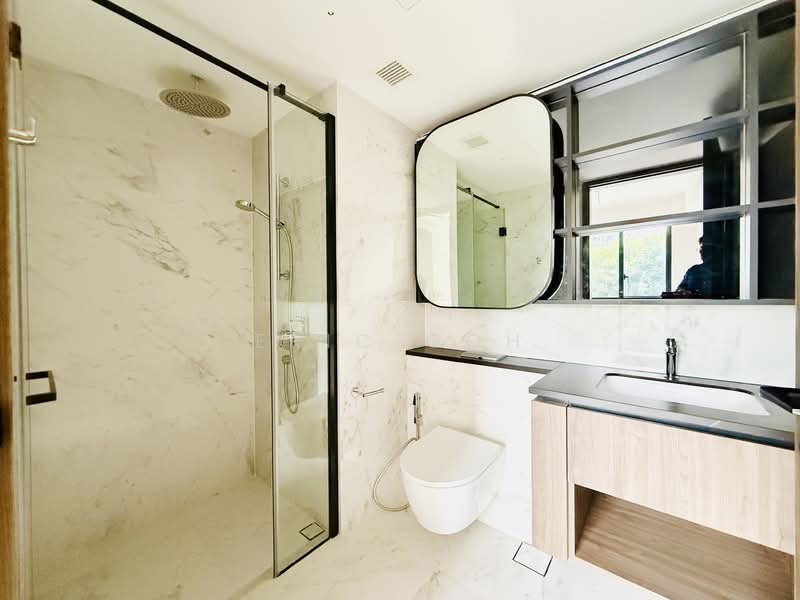 Sceneca Residence, 26 Tanah Merah Kechil Link, 2 Bedrooms, 753 sqft, Condominium For Sale, by Eric Goh, 500136704 - Bathroom - PropertyGuru.com.sg
