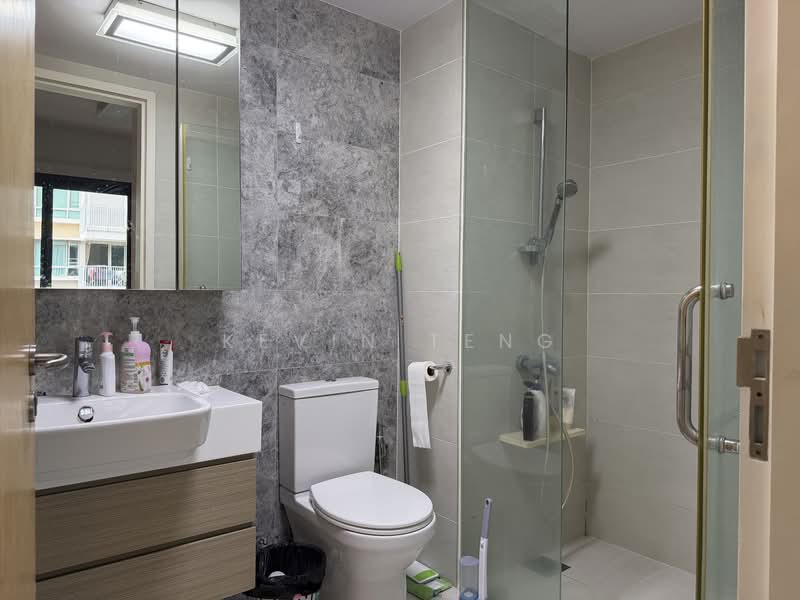 The Lakefront Residences, 42 Lakeside Drive, Studio, 495 sqft, Condominium For Sale, by Kevin Teng, 500136712 - Bathroom - PropertyGuru.com.sg