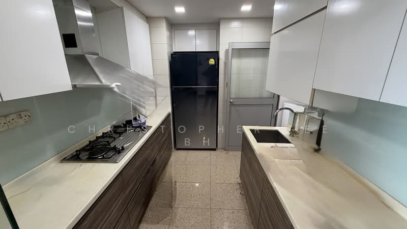 Blue Horizon, 21 West Coast Crescent, 3 Bedrooms, 1,152 sqft, Condominium For Rent, by Christopher Lee BH, 500136747 - Kitchen - PropertyGuru.com.sg
