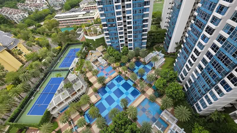 Blue Horizon, 21 West Coast Crescent, 3 Bedrooms, 1,152 sqft, Condominium For Rent, by Christopher Lee BH, 500136747 - Exterior - PropertyGuru.com.sg