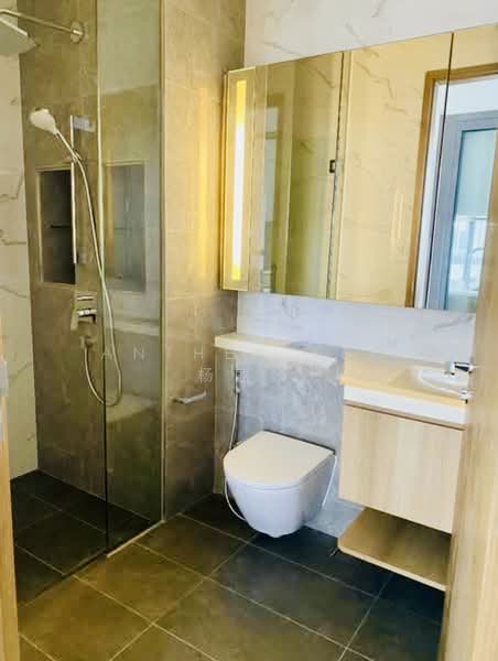 Sanctuary @ Newton, 2 Surrey Rd, 3 Bedrooms, 1,023 sqft, Condominium For Rent, by Anthea Yeo 杨丽娇, 500136748 - Bathroom - PropertyGuru.com.sg