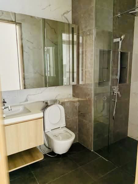 Sanctuary @ Newton, 2 Surrey Rd, 3 Bedrooms, 1,023 sqft, Condominium For Rent, by Anthea Yeo 杨丽娇, 500136748 - Bathroom - PropertyGuru.com.sg
