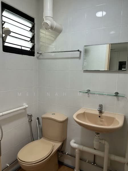 106 Aljunied Crescent, 106 Aljunied Crescent, Room Rental, 200 sqft, HDB Flat For Rent, by Mei Nah Mong, 500136757 - Bathroom - PropertyGuru.com.sg