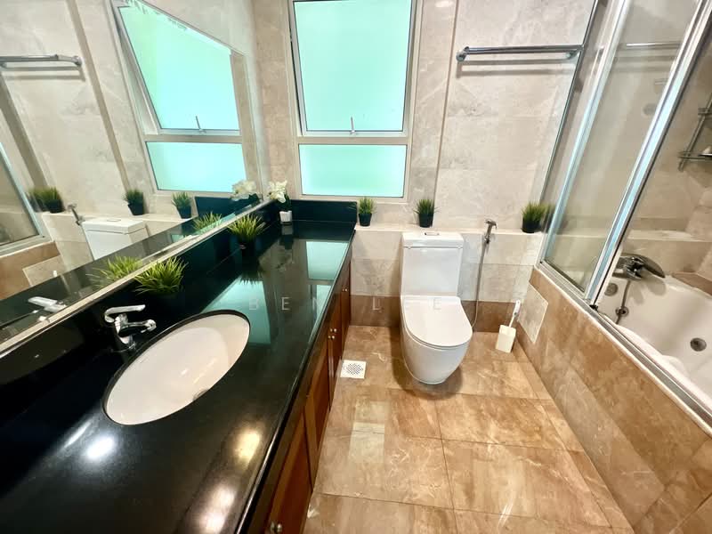 pepys hill condo 3200sqft single level apartment at pasir pakang station, , 4 Bedrooms, 3,200 sqft, Apartment For Rent, by Ben Lee, 500136767 - Bathroom - PropertyGuru.com.sg