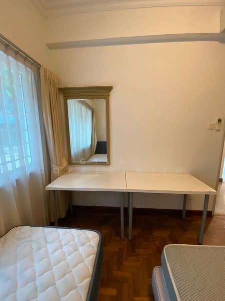 Royal Palm Mansions, 330 Pasir Panjang Road, 3 Bedrooms, 1,238 sqft, Condominium For Rent, by Gilad Coppersmith, 500136779 - Bedroom - PropertyGuru.com.sg