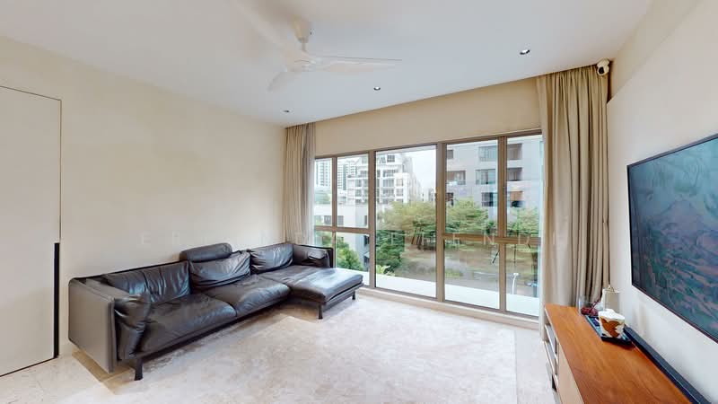 Mutiara Crest, 2 Jalan Mutiara, 3 Bedrooms, 1,335 sqft, Apartment For Sale, by Erlinda Efendi, 500136782 - Living Room - PropertyGuru.com.sg