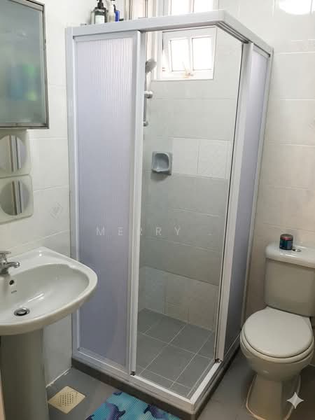 Sapphire Court, 62 Lorong K Telok Kurau, 3 Bedrooms, 1,420 sqft, Apartment For Sale, by Merry ., 500136786 - Bathroom - PropertyGuru.com.sg