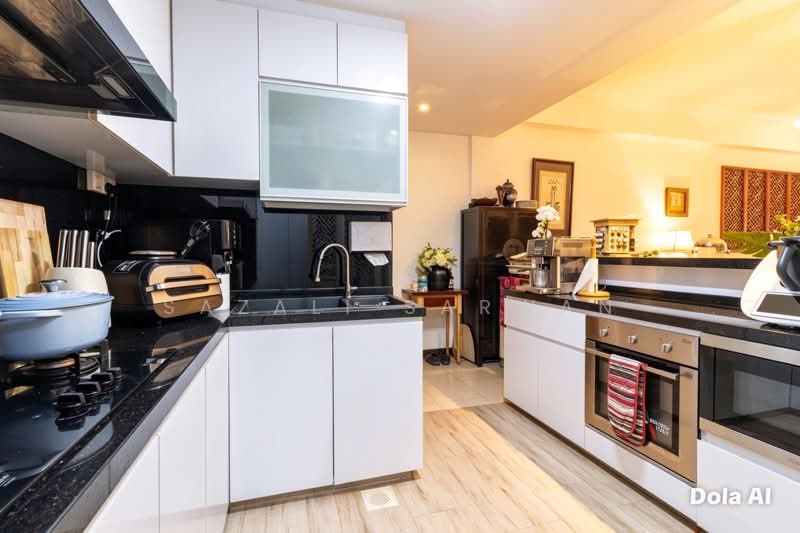 High Oak Condo, 11 Toh Tuck Road, 3 Bedrooms, 1,152 sqft, Condominium For Sale, by Sazali Sarwan, 500136789 - PropertyGuru.com.sg