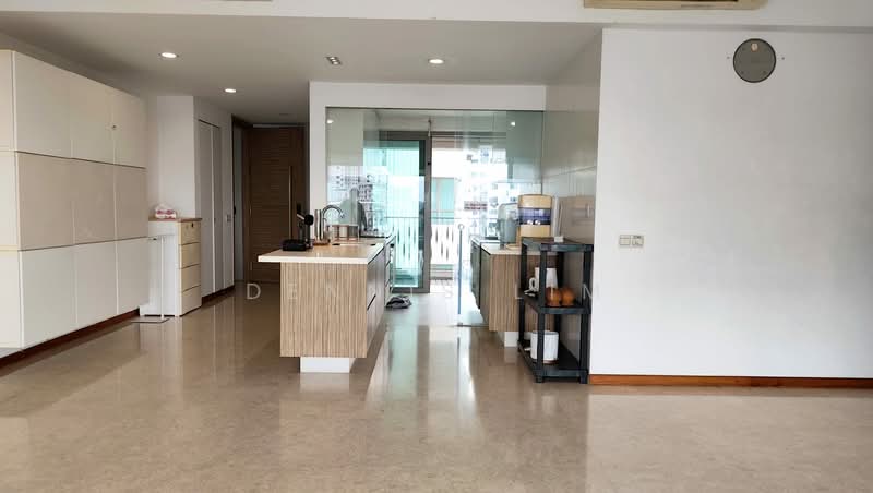 Trevista, 25 Lorong 3 Toa Payoh, 4 Bedrooms, 1,700 sqft, Condominium For Sale, by Dennis Lim, 500136791 - Kitchen - PropertyGuru.com.sg