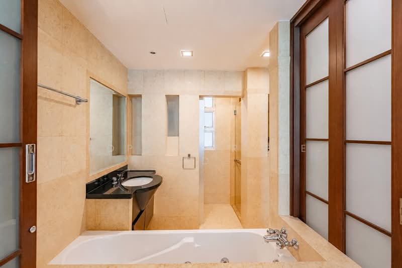 Hillington Green, 49 Hillview Avenue, 4 Bedrooms, 1,927 sqft, Condominium For Sale, by Gina Tow, 500136793 - Bathroom - PropertyGuru.com.sg