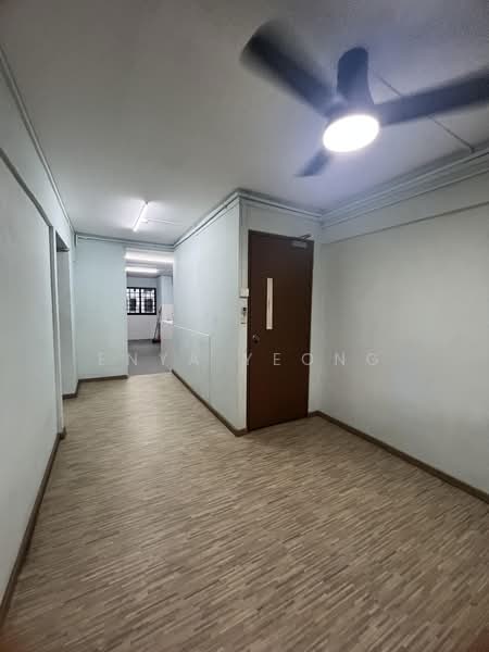 26 Teck Whye Lane, 26 Teck Whye Lane, 2 Bedrooms, 721 sqft, HDB Flat For Rent, by Enya Yeong, 500136819 - Corridor - PropertyGuru.com.sg
