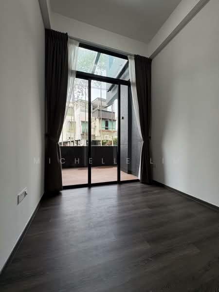 Three 11, 311 Upper Thomson Road, 3 Bedrooms, 1,001 sqft, Apartment For Sale, by Michelle Lim, 500136822 - Balcony - PropertyGuru.com.sg