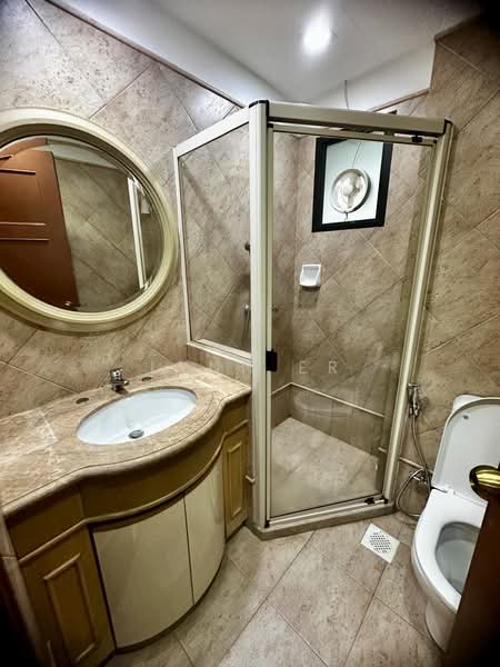 Heritage View, 10 Dover Rise, 5 Bedrooms, 2,616 sqft, Condominium For Rent, by Lynn Er, 500136828 - Bathroom - PropertyGuru.com.sg
