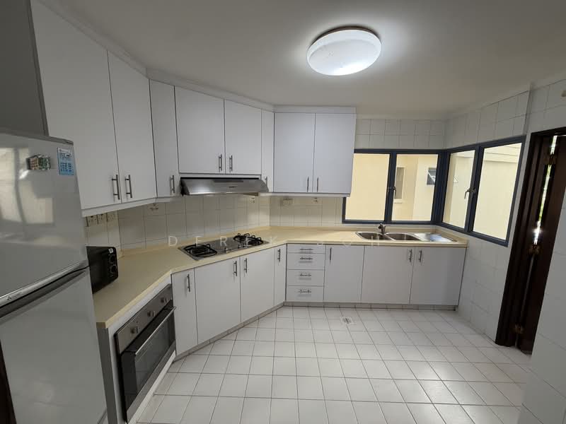 Dormer Park, 53 Jervois Road, 3 Bedrooms, 1,227 sqft, Condominium For Rent, by Derek Soh, 500136835 - Kitchen - PropertyGuru.com.sg