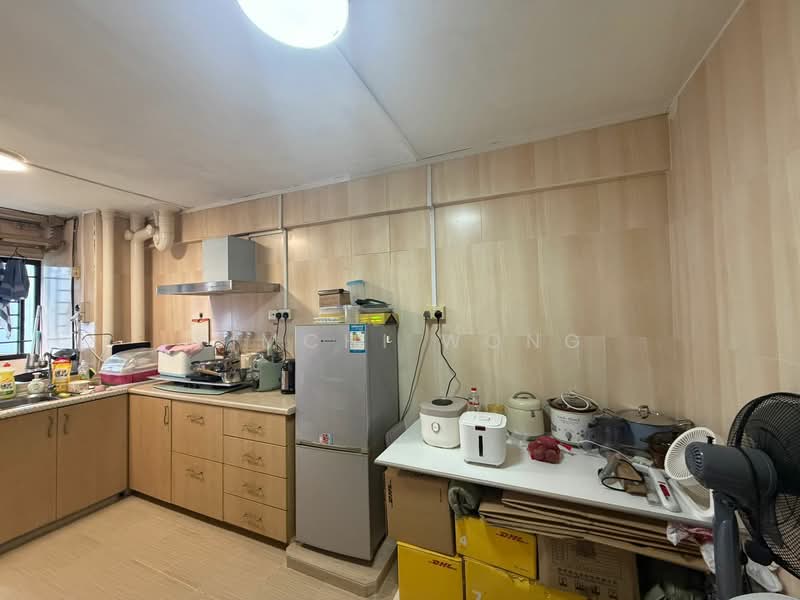 409 Bedok North Avenue 2, 409 Bedok North Avenue 2, 2 Bedrooms, 883 sqft, HDB Flat For Sale, by Kimchi Wong, 500136839 - Kitchen - PropertyGuru.com.sg