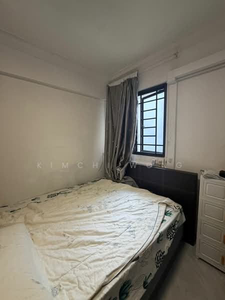 409 Bedok North Avenue 2, 409 Bedok North Avenue 2, 2 Bedrooms, 883 sqft, HDB Flat For Sale, by Kimchi Wong, 500136839 - Bedroom - PropertyGuru.com.sg