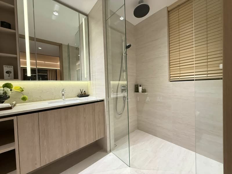 Bloomsbury Residences, 61 Media Circle, 4 Bedrooms, 1,421 sqft, Condominium For Sale, by Sunny Giam, 500136847 - Bathroom - PropertyGuru.com.sg