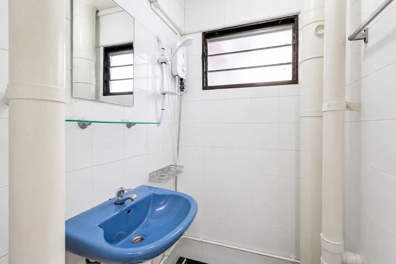 129 Bukit Merah View, 129 Bukit Merah View, 4 Bedrooms, 1,561 sqft, HDB Flat For Sale, by NOEL PHOON, 500136849 - Bathroom - PropertyGuru.com.sg