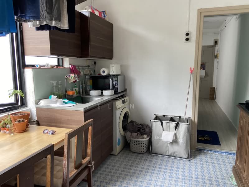 Eng Hoon Street, Yong Siak Street, Tiong Poh Road, , 3 Bedrooms, 797 sqft, Walk-up Apartment For Rent, by Evelyn Lo, 500136854 - Kitchen - PropertyGuru.com.sg