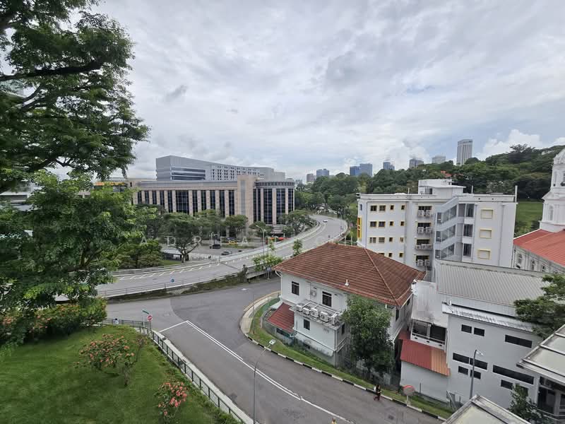 Hollywood Apartments, 112-112D Oxley Rise, 3 Bedrooms, 990 sqft, Apartment For Sale, by Adrian Chua, 500136860 - Exterior - PropertyGuru.com.sg