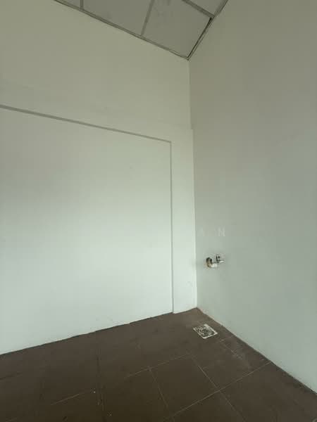 New World Centre, 1 Jalan Berseh, 1,033 sqft, Shop / Shophouse For Rent, by Mark Tan, 500136867 - Interior - CommercialGuru.com.sg