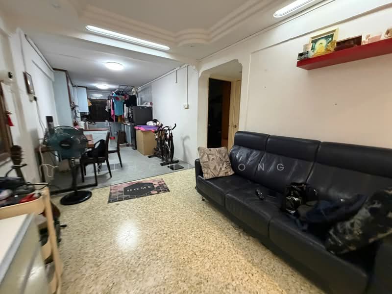10 Teck Whye Avenue, 10 Teck Whye Avenue, 2 Bedrooms, 721 sqft, HDB Flat For Sale, by Kimchi Wong, 500136878 - Living Room - PropertyGuru.com.sg