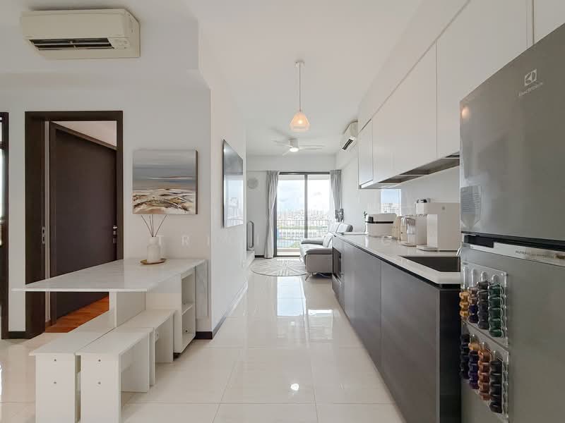 Sims Urban Oasis, 2 Sims Drive, 2 Bedrooms, 624 sqft, Condominium For Sale, by Tricia Ong, 500136879 - Kitchen - PropertyGuru.com.sg