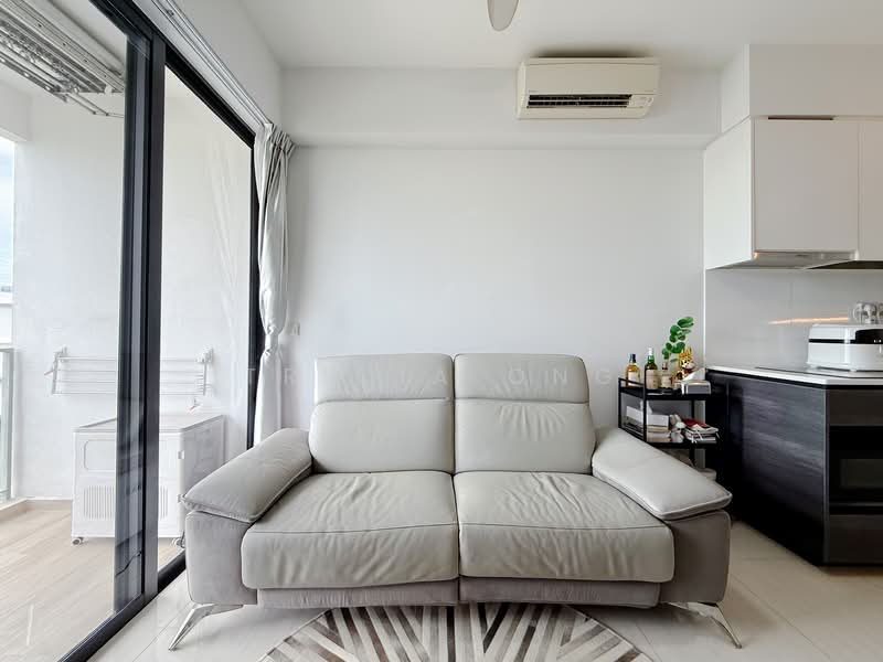 Sims Urban Oasis, 2 Sims Drive, 2 Bedrooms, 624 sqft, Condominium For Sale, by Tricia Ong, 500136879 - Living Room - PropertyGuru.com.sg