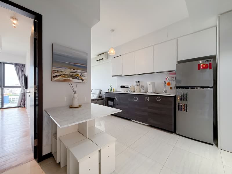 Sims Urban Oasis, 2 Sims Drive, 2 Bedrooms, 624 sqft, Condominium For Sale, by Tricia Ong, 500136879 - Kitchen - PropertyGuru.com.sg