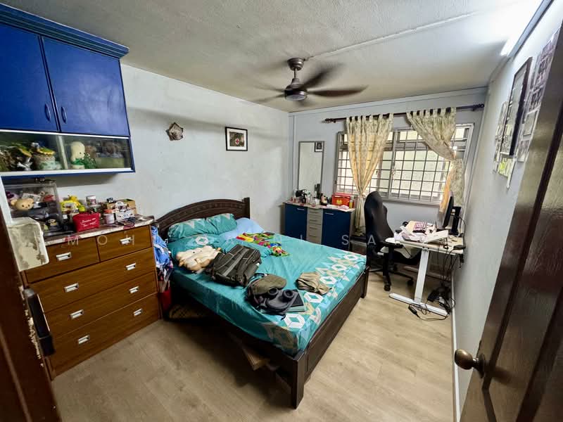 419 Woodlands Street 41, 419 Woodlands Street 41, 5 Bedrooms, 1,894 sqft, HDB Flat For Sale, by Mohd Zaini Sardek, 500136882 - Bedroom - PropertyGuru.com.sg