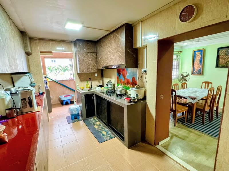 419 Woodlands Street 41, 419 Woodlands Street 41, 5 Bedrooms, 1,894 sqft, HDB Flat For Sale, by Mohd Zaini Sardek, 500136882 - Kitchen - PropertyGuru.com.sg