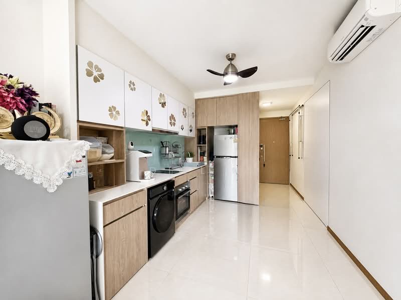 CHEAP 2Bed2Bath. $1m. Under 10 years . Good deal, Hougang / Punggol / Sengkang, 2 Bedrooms, 689 sqft, Condominium For Sale, by Adiel Ng, 500136884 - Kitchen - PropertyGuru.com.sg
