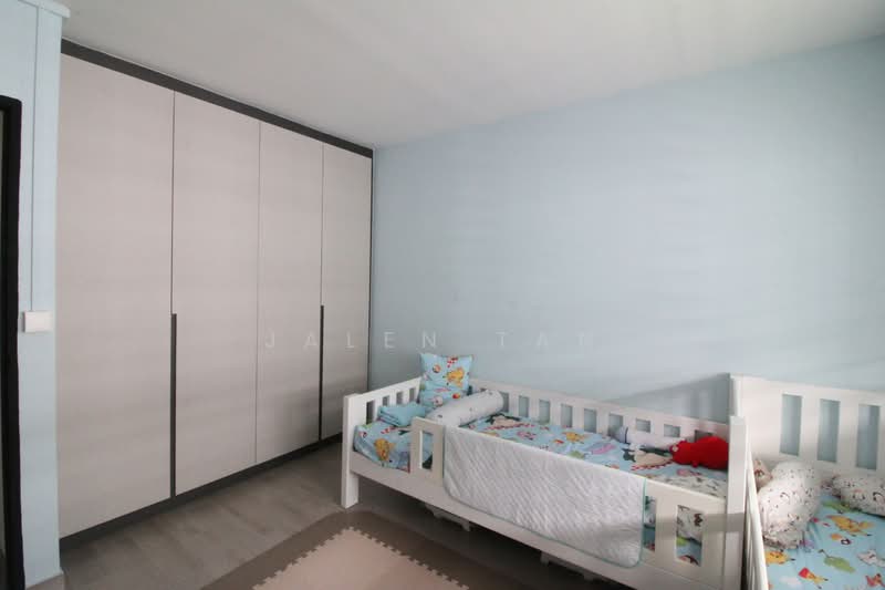 889 Tampines Street 81, 889 Tampines Street 81, 4 Bedrooms, 1,571 sqft, HDB Flat For Sale, by Jalen Tan, 500136892 - Bedroom - PropertyGuru.com.sg