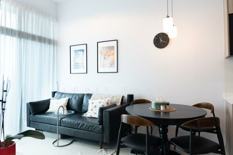 Sturdee Residences, 10 Beatty Road, 2 Bedrooms, 721 sqft, Condominium For Sale, by Louis Chan, 500136908 - Living Room - PropertyGuru.com.sg