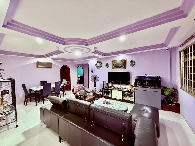 766 Jurong West Street 74, 766 Jurong West Street 74, Boon Lay / Jurong / Tuas, 4 Bedrooms, 1,324 sqft, HDB Flat For Sale, by Ayoob Marican, 500136912 - Living Room - PropertyGuru.com.sg
