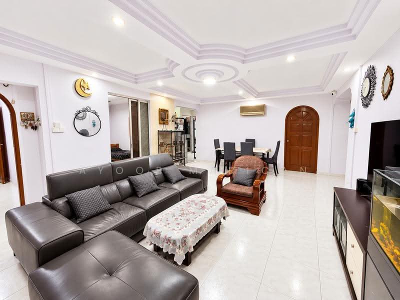 766 Jurong West Street 74, 766 Jurong West Street 74, Boon Lay / Jurong / Tuas, 4 Bedrooms, 1,324 sqft, HDB Flat For Sale, by Ayoob Marican, 500136912 - Living Room - PropertyGuru.com.sg