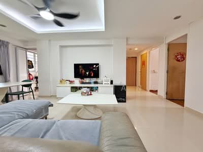 For Sale - 438 Hougang Avenue 8