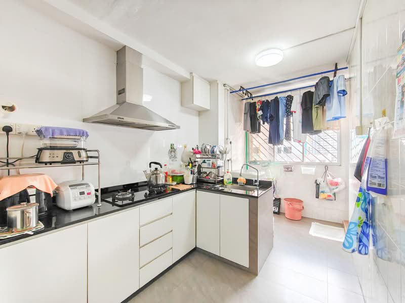 157 Woodlands Street 13, 157 Woodlands Street 13, 2 Bedrooms, 786 sqft, HDB Flat For Sale, by Sher Li Toh, 500136924 - Kitchen - PropertyGuru.com.sg