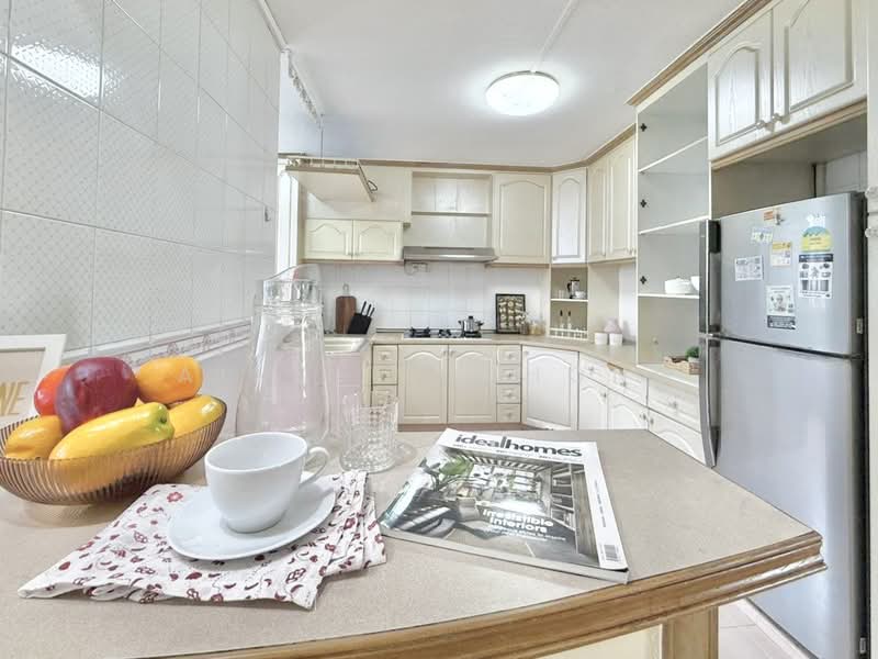 838 Woodlands Street 82, 838 Woodlands Street 82, 3 Bedrooms, 1,572 sqft, HDB Flat For Sale, by Ainsley Chong, 500136927 - Kitchen - PropertyGuru.com.sg