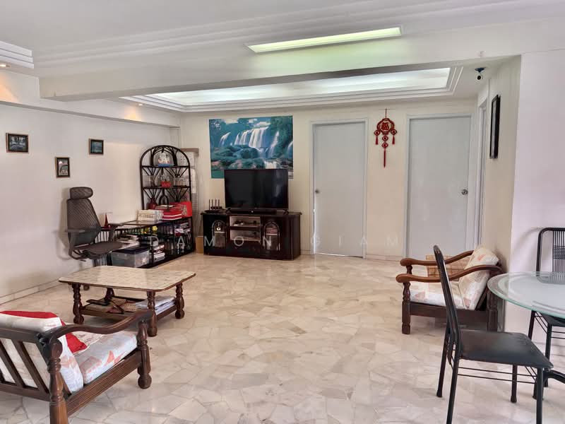 491G Tampines Street 45, 491G Tampines Street 45, 4 Bedrooms, 1,313 sqft, HDB Flat For Sale, by Damon Giam, 500136939 - Living Room - PropertyGuru.com.sg