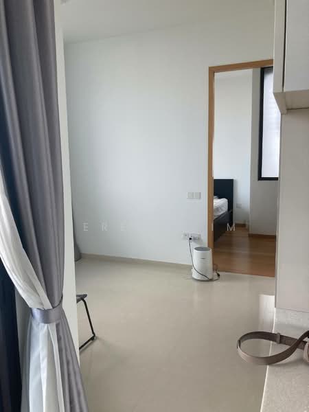 The Crest, 101 Prince Charles Crescent, 1 Bedroom, 635 sqft, Condominium For Rent, by Jeremy Lim, 500136942 - Bedroom - PropertyGuru.com.sg