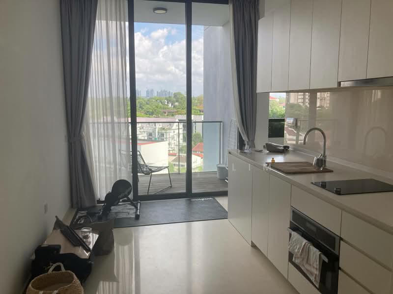The Crest, 101 Prince Charles Crescent, 1 Bedroom, 635 sqft, Condominium For Rent, by Jeremy Lim, 500136942 - Kitchen - PropertyGuru.com.sg