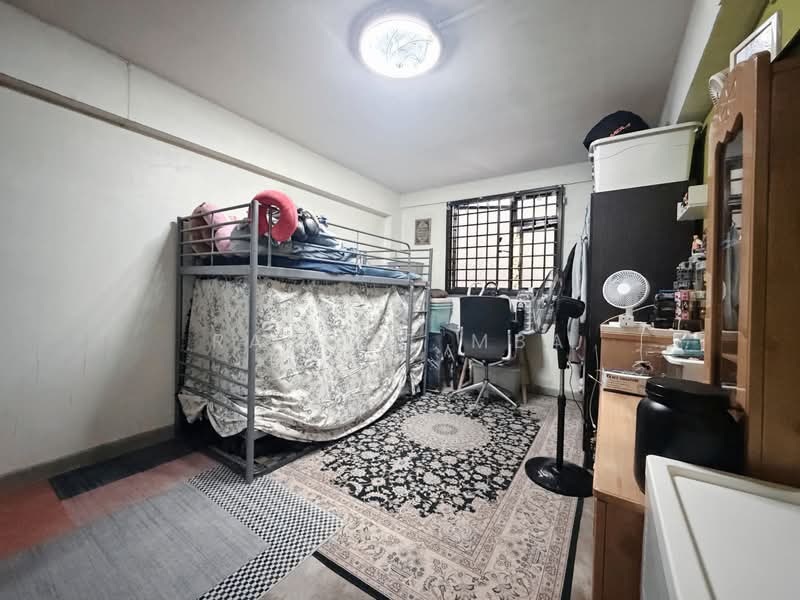 92 Commonwealth Drive, 92 Commonwealth Drive, 2 Bedrooms, 624 sqft, HDB Flat For Sale, by Rahmat MBA, 500136946 - Bedroom - PropertyGuru.com.sg