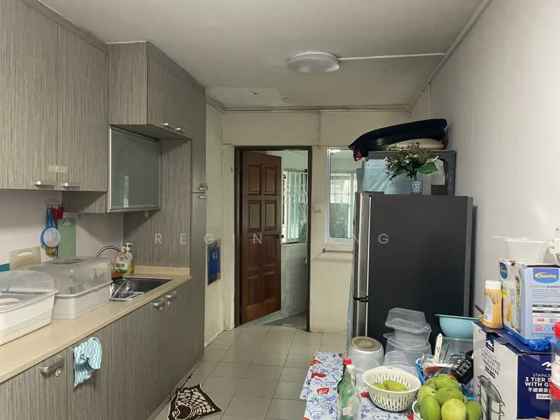 713 Yishun Street 71, 713 Yishun Street 71, 3 Bedrooms, 900 sqft, HDB Flat For Sale, by Regine Ang, 500136963 - PropertyGuru.com.sg