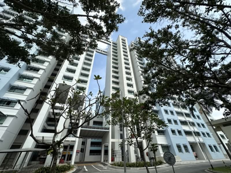 638A Punggol Drive, 638A Punggol Drive, 3 Bedrooms, 1,206 sqft, HDB Flat For Rent, by Zen Lee, 500136971 - Exterior - PropertyGuru.com.sg