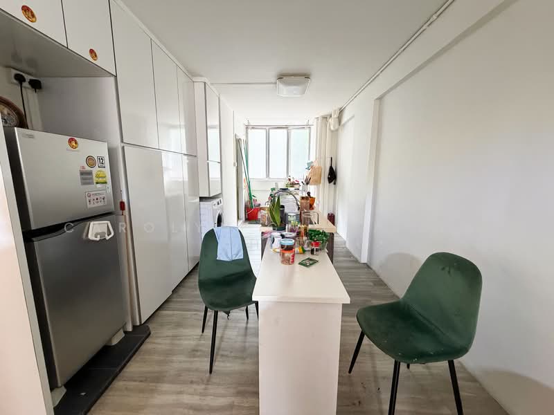 642 Hougang Avenue 8, 642 Hougang Avenue 8, 2 Bedrooms, 646 sqft, HDB Flat For Rent, by Carolyn Gavriella Choo, 500136973 - Kitchen - PropertyGuru.com.sg