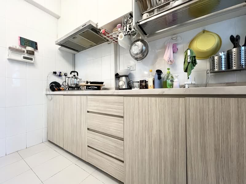 780A Woodlands Crescent, 780A Woodlands Crescent, 2 Bedrooms, 721 sqft, HDB Flat For Sale, by Sani Faisal, 500136978 - Kitchen - PropertyGuru.com.sg