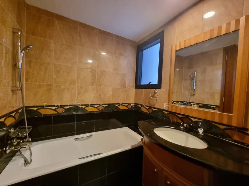 River Place, 60 Havelock Road, 4 Bedrooms, 2,067 sqft, Condominium For Sale, by Emirly Tan 陈真珠, 500137000 - Bathroom - PropertyGuru.com.sg