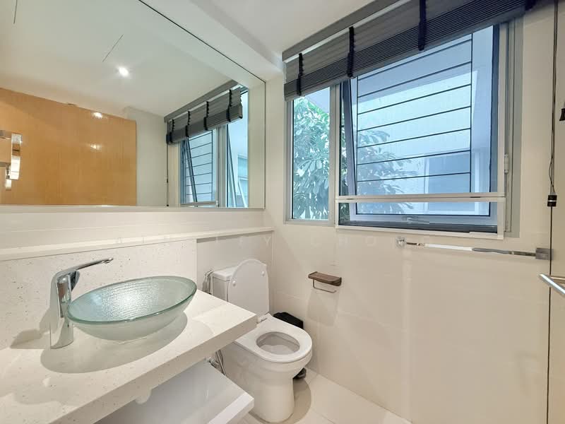 Kovan Residences, 1 Kovan Road, 2 Bedrooms, 947 sqft, Condominium For Rent, by Ainsley Chong, 500137004 - Bathroom - PropertyGuru.com.sg