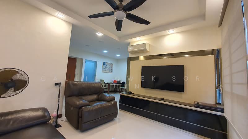 815B Choa Chu Kang Avenue 7, 815B Choa Chu Kang Avenue 7, 3 Bedrooms, 1,001 sqft, HDB Flat For Rent, by Callie Qwek Sor Chin, 500137006 - Living Room - PropertyGuru.com.sg